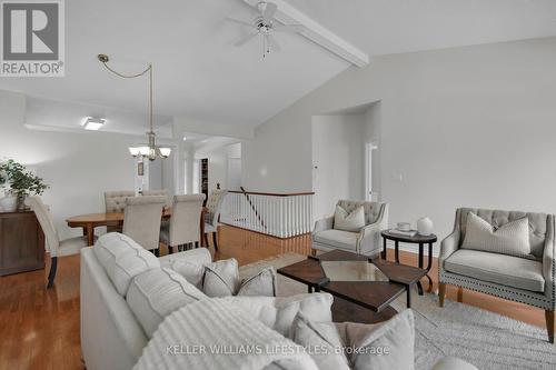 66 Quinella Place, London, ON - Indoor Photo Showing Living Room