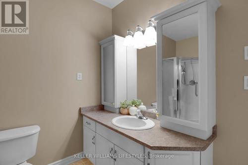 66 Quinella Place, London, ON - Indoor Photo Showing Bathroom