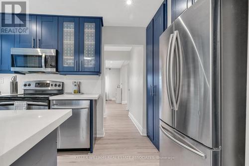 1034 Meredith Avenue, Mississauga, ON - Indoor Photo Showing Kitchen With Stainless Steel Kitchen With Upgraded Kitchen