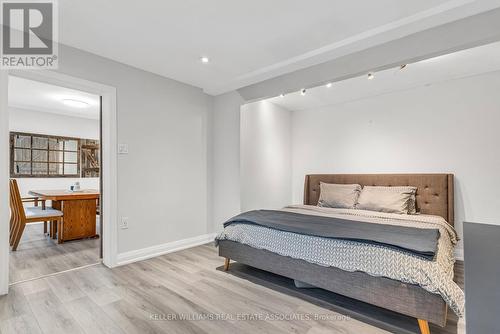 1034 Meredith Avenue, Mississauga, ON - Indoor Photo Showing Bedroom