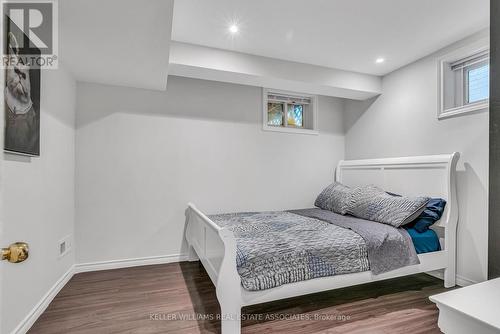 1034 Meredith Avenue, Mississauga, ON - Indoor Photo Showing Bedroom