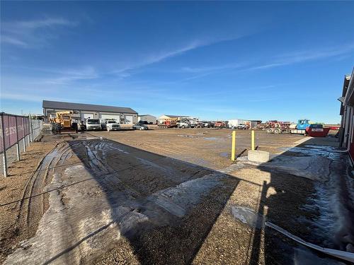 435 #12 Highway, Steinbach, MB 