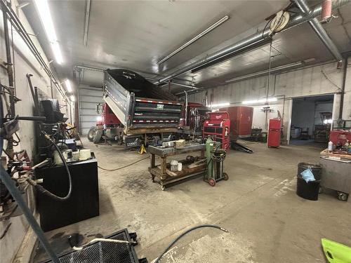 435 #12 Highway, Steinbach, MB 