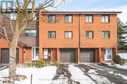 26 - 4230 FIELDGATE DRIVE  Mississauga, ON L4W 2M5