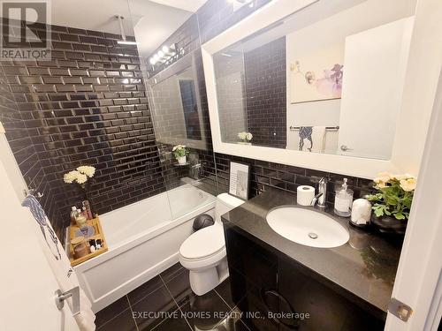 50 Pearson Drive, Hamilton, ON - Indoor Photo Showing Bathroom