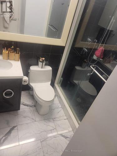 50 Pearson Drive, Hamilton, ON - Indoor Photo Showing Bathroom