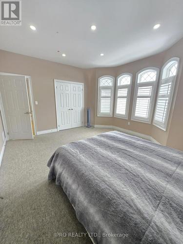 3274 Erin Centre Boulevard, Mississauga, ON - Indoor Photo Showing Bedroom