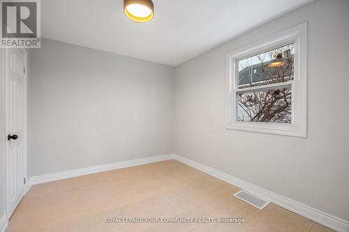 1192 Leaside Road, Hamilton, ON - Indoor Photo Showing Other Room