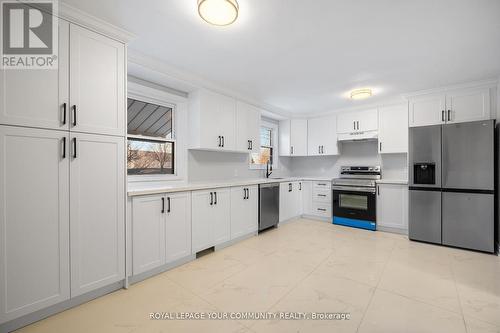 1192 Leaside Road, Hamilton, ON - Indoor Photo Showing Kitchen