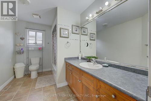 1045 Blythwood Road, London, ON - Indoor Photo Showing Bathroom