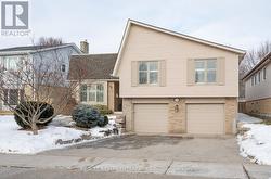 3138 WINDWOOD DRIVE  Mississauga, ON L5N 2K5