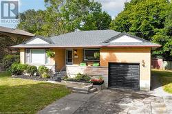 42 ACACIA Street  Kitchener, ON N2G 3B2