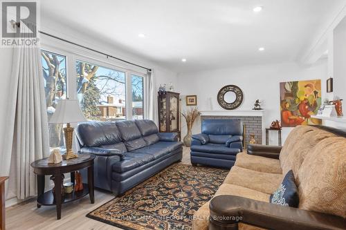 1286 Albany Drive, Ottawa, ON - Indoor Photo Showing Living Room