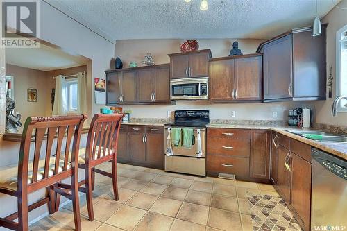 2164 Atkinson Street, Regina, SK - Indoor Photo Showing Kitchen