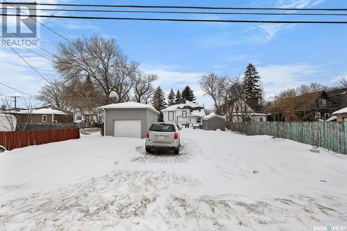 955 Elliott Street, Regina, SK - Outdoor