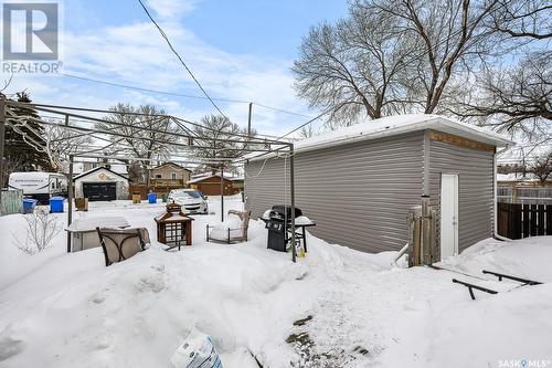 955 Elliott Street, Regina, SK - Outdoor