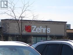 New Zehrs Shopping Plaza in walking distance - 