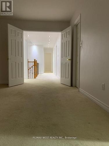 7340 Zinnia Place, Mississauga, ON - Indoor Photo Showing Other Room