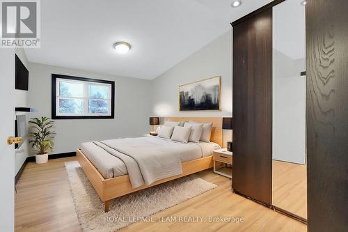 2193 Valley Drive, Ottawa, ON - Indoor Photo Showing Bedroom