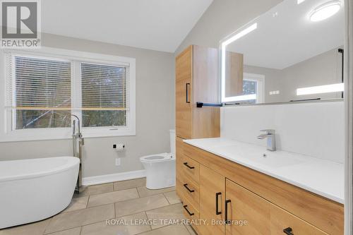 2193 Valley Drive, Ottawa, ON - Indoor Photo Showing Bathroom