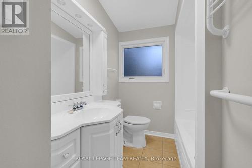 2193 Valley Drive, Ottawa, ON - Indoor Photo Showing Bathroom