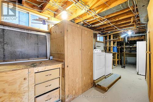 2193 Valley Drive, Ottawa, ON - Indoor Photo Showing Laundry Room