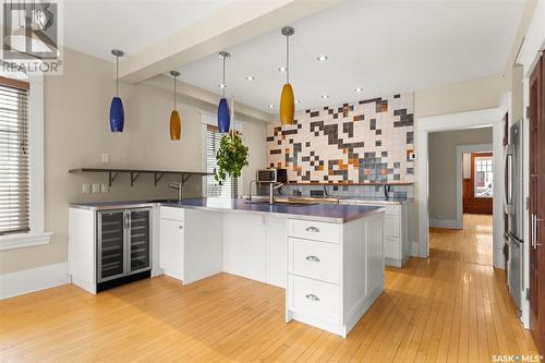 1959 Robinson Street, Regina, SK - Indoor Photo Showing Kitchen