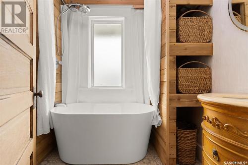 1959 Robinson Street, Regina, SK - Indoor Photo Showing Bathroom