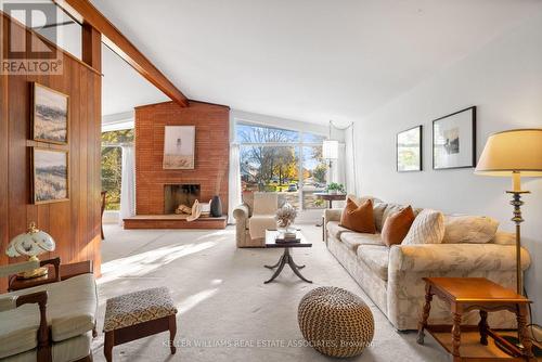 118 West 19Th Street, Hamilton, ON - Indoor Photo Showing Living Room With Fireplace