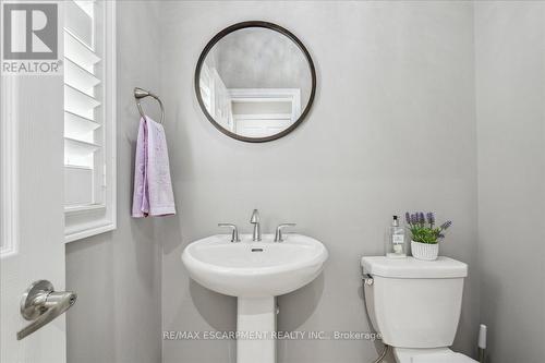 4264 Adobe Gate, Burlington, ON - Indoor Photo Showing Bathroom