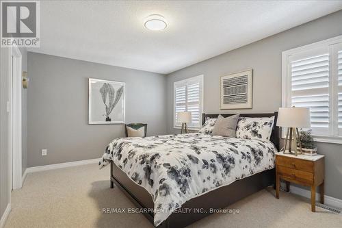 4264 Adobe Gate, Burlington, ON - Indoor Photo Showing Bedroom