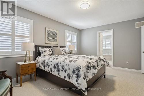 4264 Adobe Gate, Burlington, ON - Indoor Photo Showing Bedroom