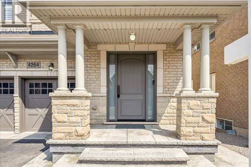 4264 Adobe Gate, Burlington, ON - Outdoor With Facade