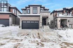 528 NATHALIE CRESCENT  Kitchener, ON N2E 0H8