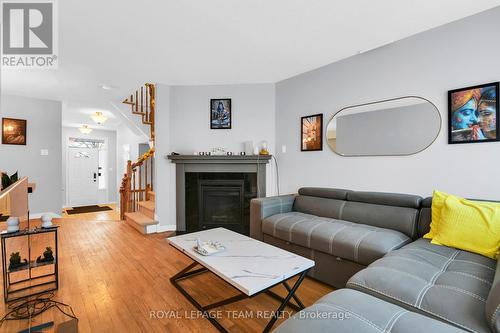 122 Kimberwick Crescent, Ottawa, ON - Indoor Photo Showing Living Room With Fireplace