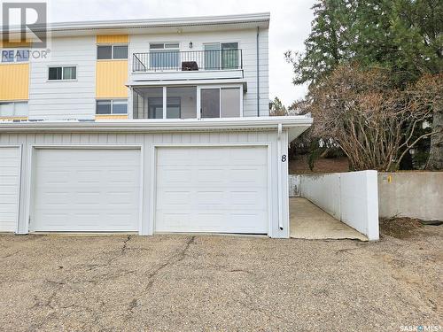 8 320 13Th Avenue Ne, Swift Current, SK - Outdoor