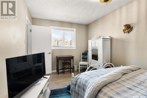 2715 Meadow Lane E, Regina, SK - Indoor Photo Showing Bedroom