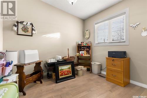 2715 Meadow Lane E, Regina, SK - Indoor