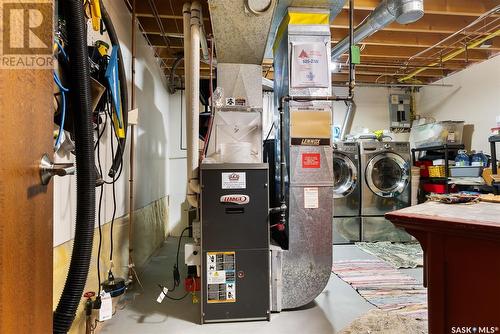 2715 Meadow Lane E, Regina, SK - Indoor Photo Showing Basement