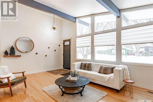 7 Bell Crescent, Saskatoon, SK - Indoor Photo Showing Living Room