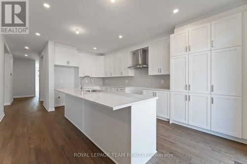 214 Prosperity Walk, Ottawa, ON - Indoor Photo Showing Kitchen
