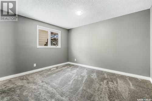 34 Trifunov Crescent, Regina, SK - Indoor Photo Showing Other Room