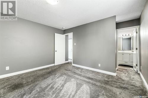 34 Trifunov Crescent, Regina, SK - Indoor Photo Showing Other Room