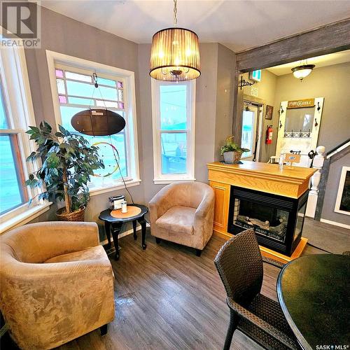 702 Main Street, Broadview, SK 