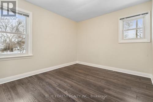 207 Grand Avenue, London, ON - Indoor Photo Showing Other Room