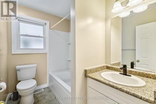 207 Grand Avenue, London, ON - Indoor Photo Showing Bathroom