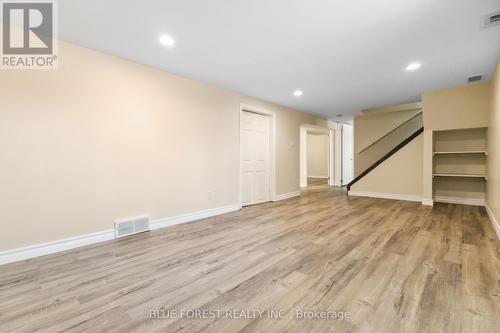 207 Grand Avenue, London, ON - Indoor Photo Showing Other Room