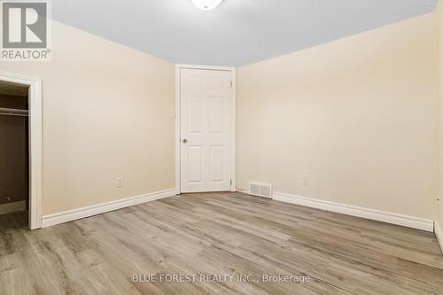 207 Grand Avenue, London, ON - Indoor Photo Showing Other Room