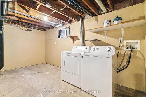 207 Grand Avenue, London, ON - Indoor Photo Showing Laundry Room