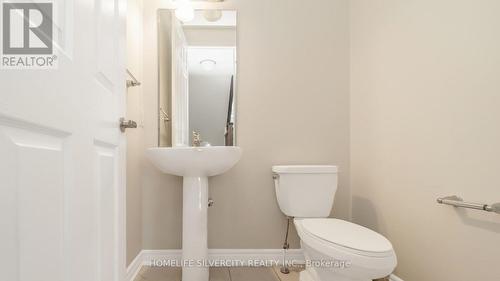 26 Summer Wind Lane, Brampton, ON - Indoor Photo Showing Bathroom